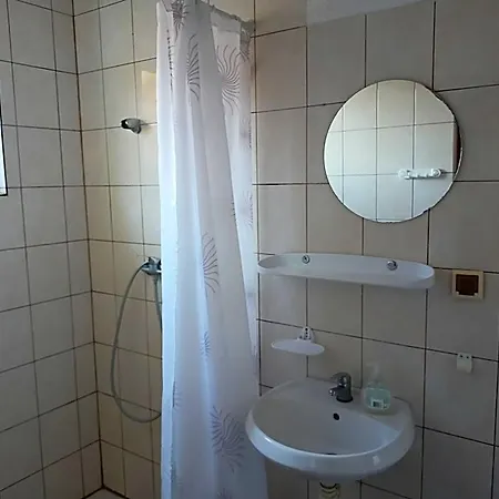 Rosa Шале Kajetany